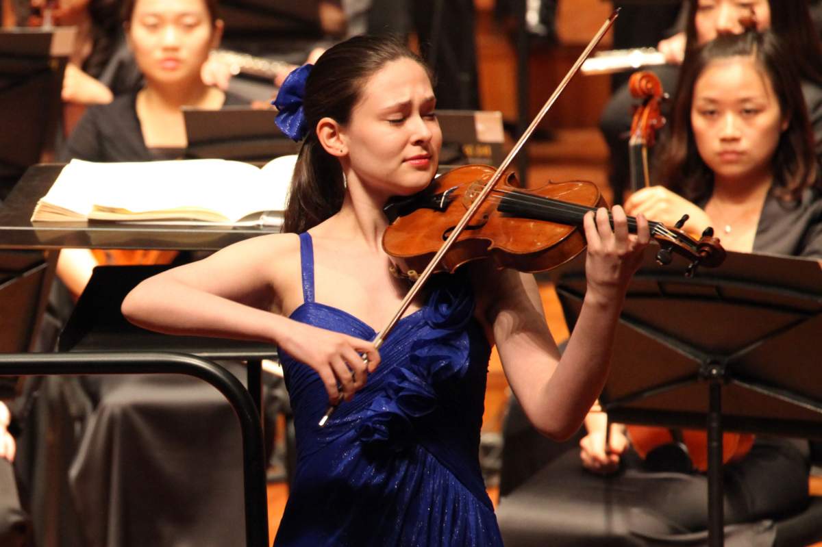 violinist in competition