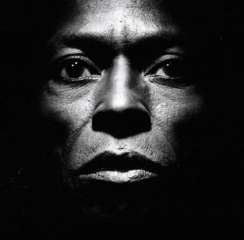 Cover of Miles Davis'  1986 TUTU album.