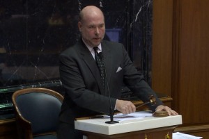 House speaker Brian Bosma is one of several lawmakers working to untie teacher evaluations from 2015 ISTEP+ results. (Photo Credit: Gretchen Frazee/WTIU News)