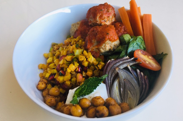moroccan rice bowl with veggies