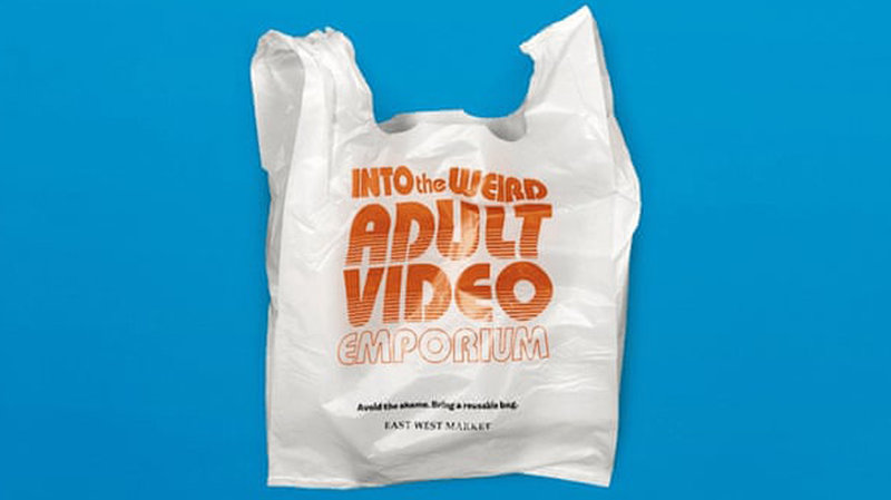 East West Market in Vancouver, British Columbia, offered single-use plastic bags with embarrassing slogans to encourage customers to utilize reusable bags.