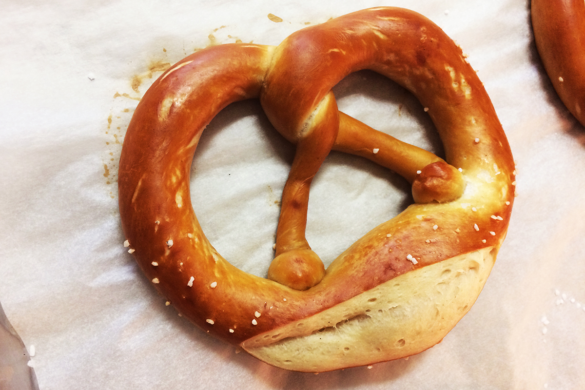 https://indianapublicmedia.org/images/eartheats-images/finished_pretzel.jpg