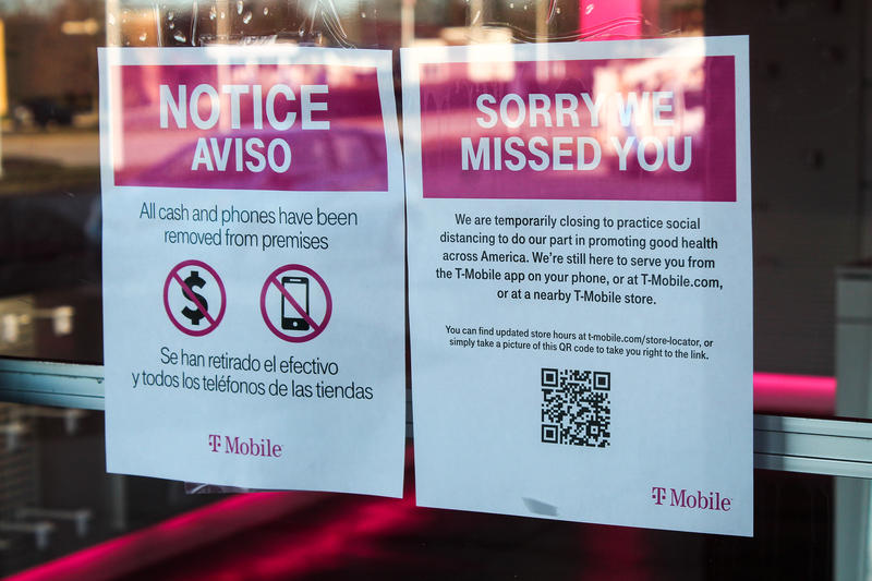 T Mobile closed sign