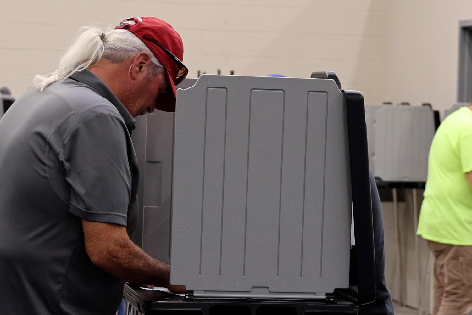 A voter filling out a ballot for the 2024 General Election.