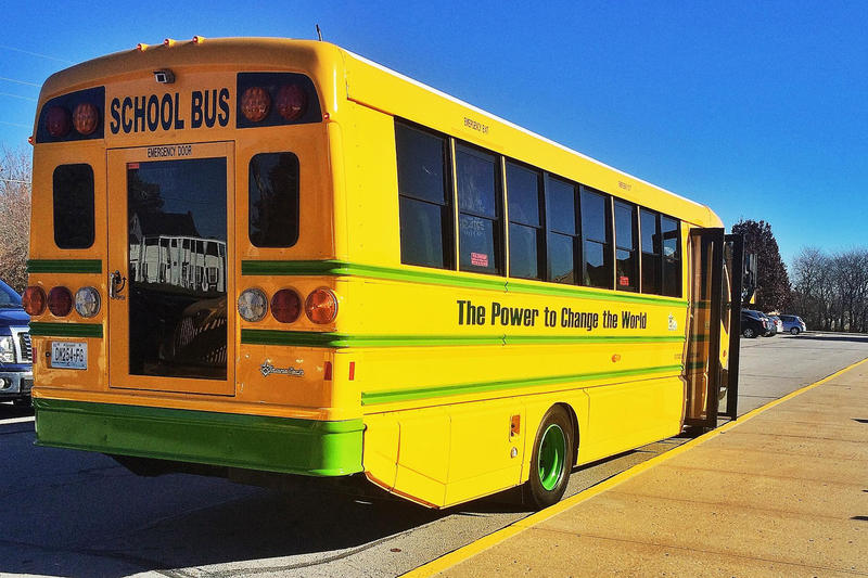A Smith Electric School bus visits a middle school in Kansas City, Missouri, 2014.