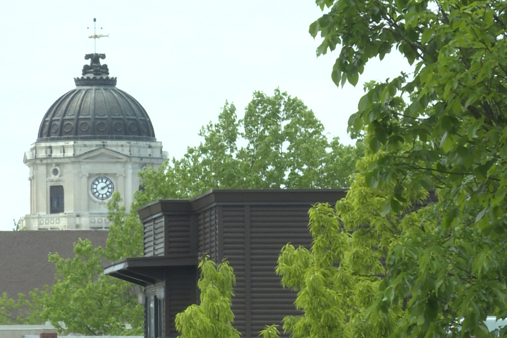 image of court house