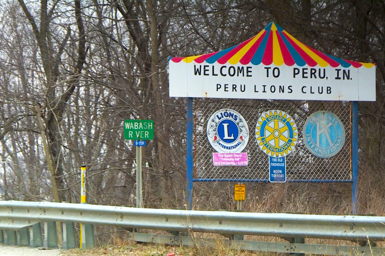 Peru Town Sign