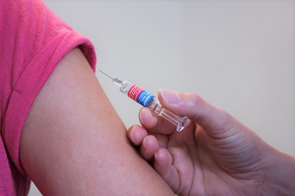 vaccine needle