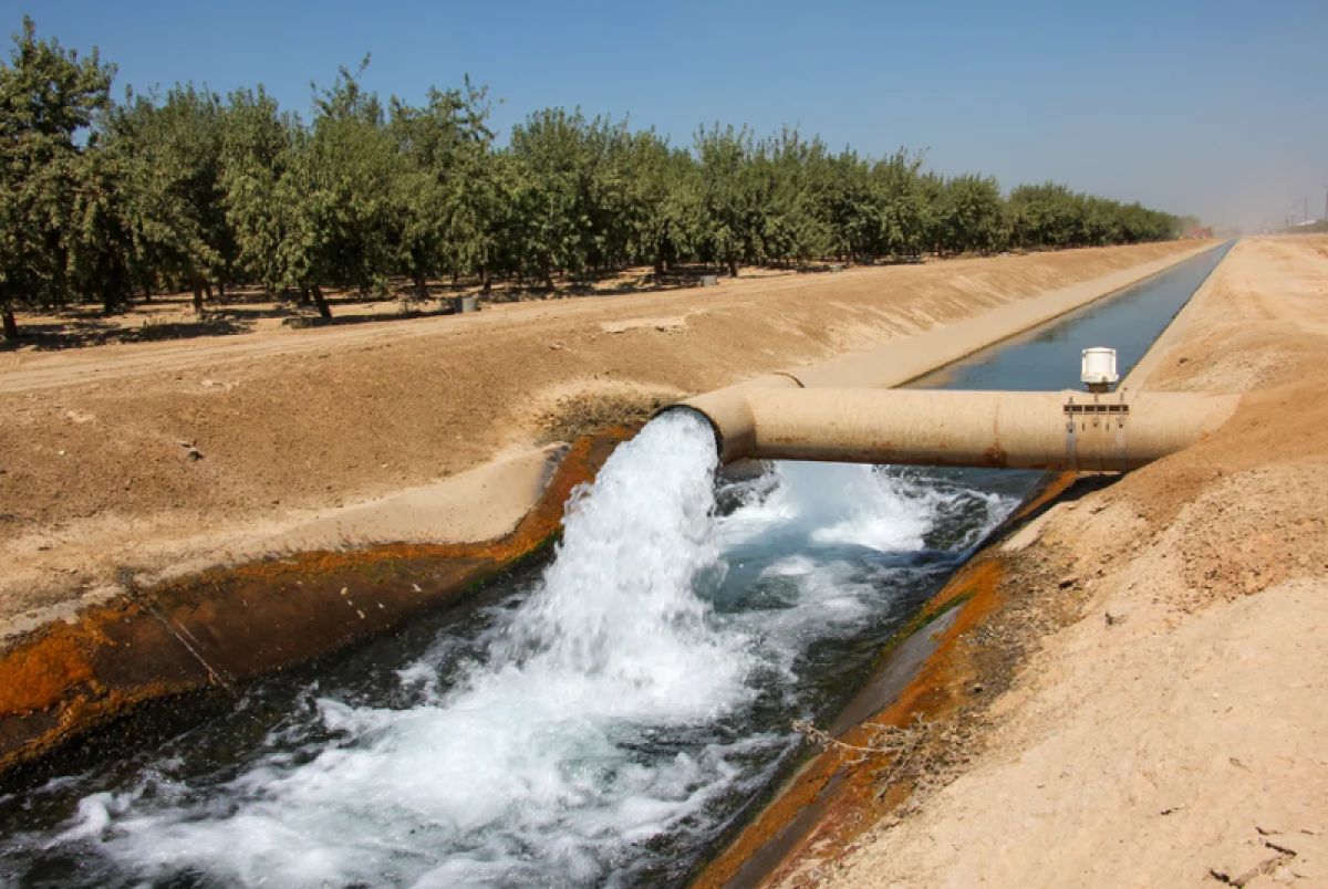 Water being pumped into a California farm