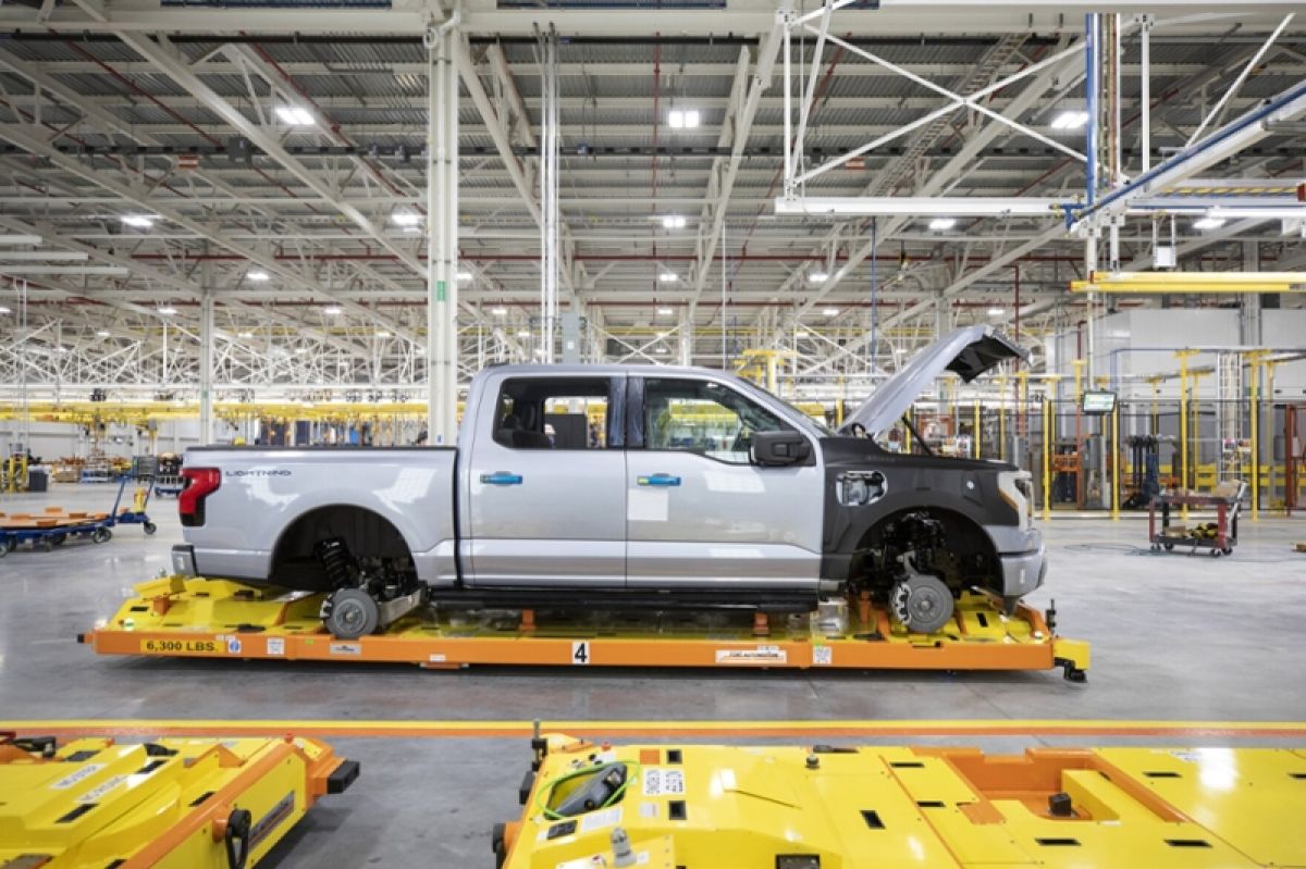 Ford’s new electric F-150 could be ‘tipping point’ for electric vehicles to gain traction in