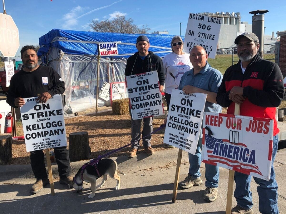 Striking Kellogg's workers