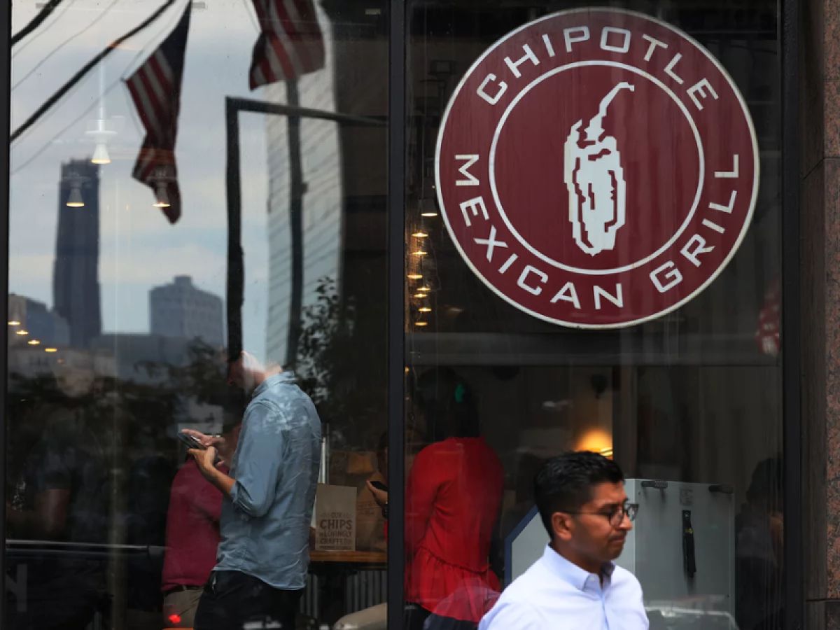 The outside of a Chipotle