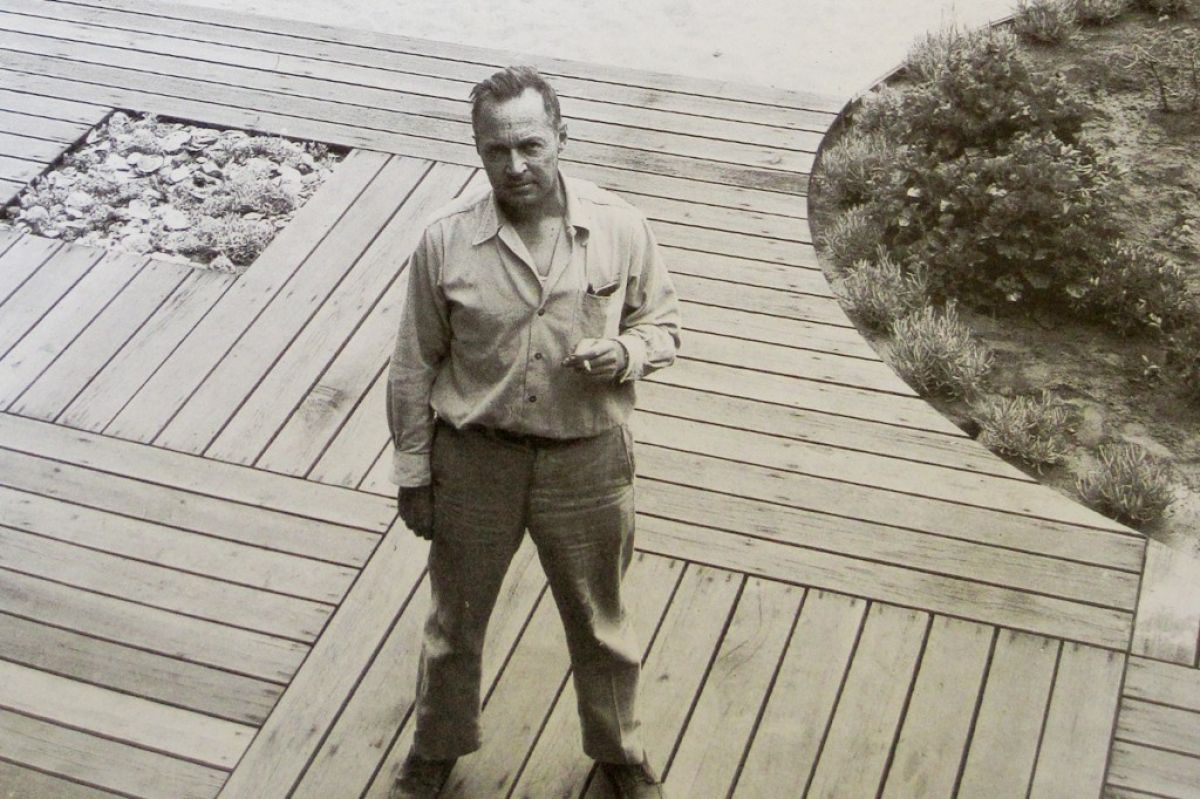 Landscape architect Thomas Church standing in Martin Garden, 1949 (black and white image).