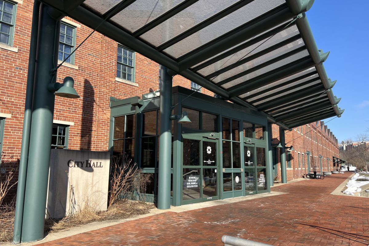 Outside view of Bloomington City Hall.