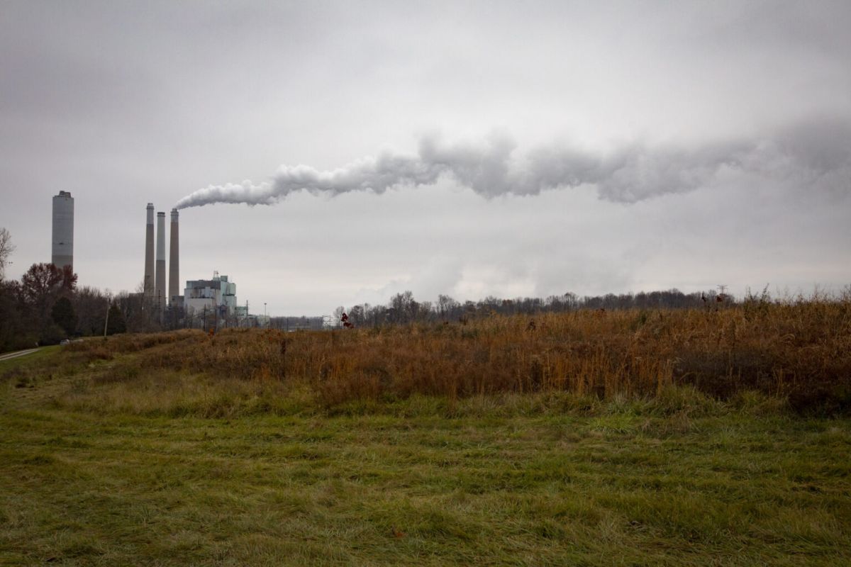 AES Indiana’s Petersburg Generating Station in Petersburg, Ind., has been burning coal since the 1960s but plans to shutter all of its coal firing units by 2026
