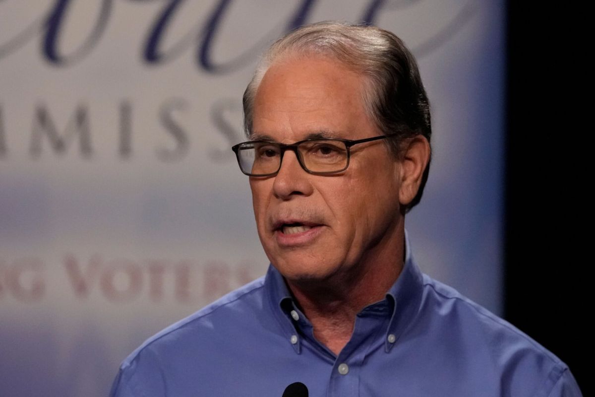 Republican Mike Braun pitches his candidacy during the Oct. 24, 2024 governor’s debate. 