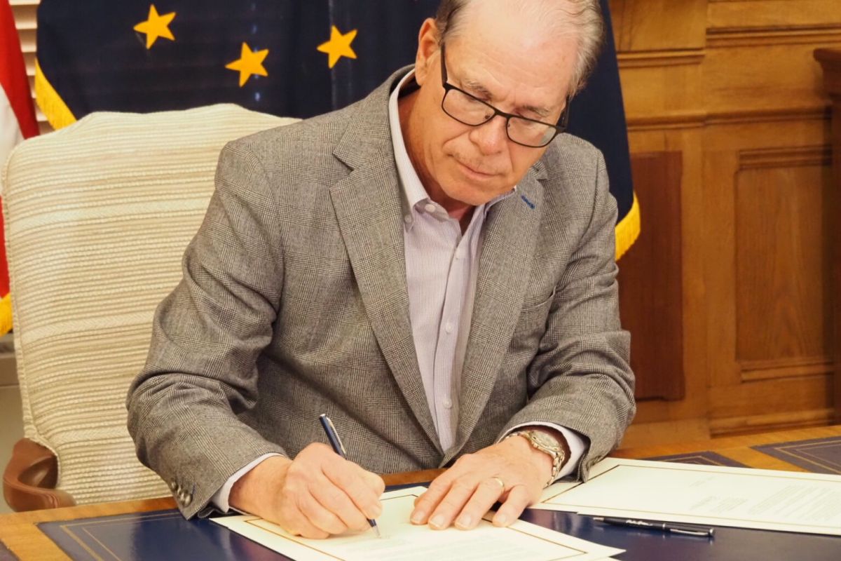 Gov. Mike Braun signs a pair of executive orders