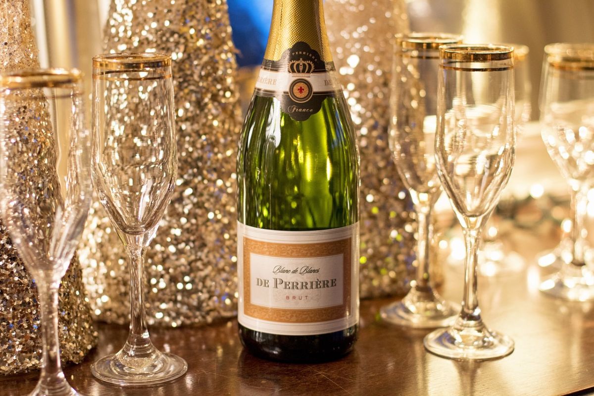 Holiday champagne toast