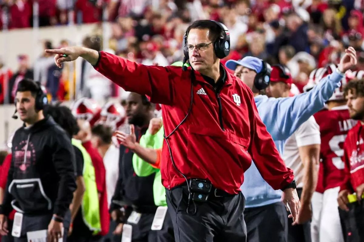 Indiana head coach Curt Cignetti agreed to a new, eight-year contract with the university Saturday.