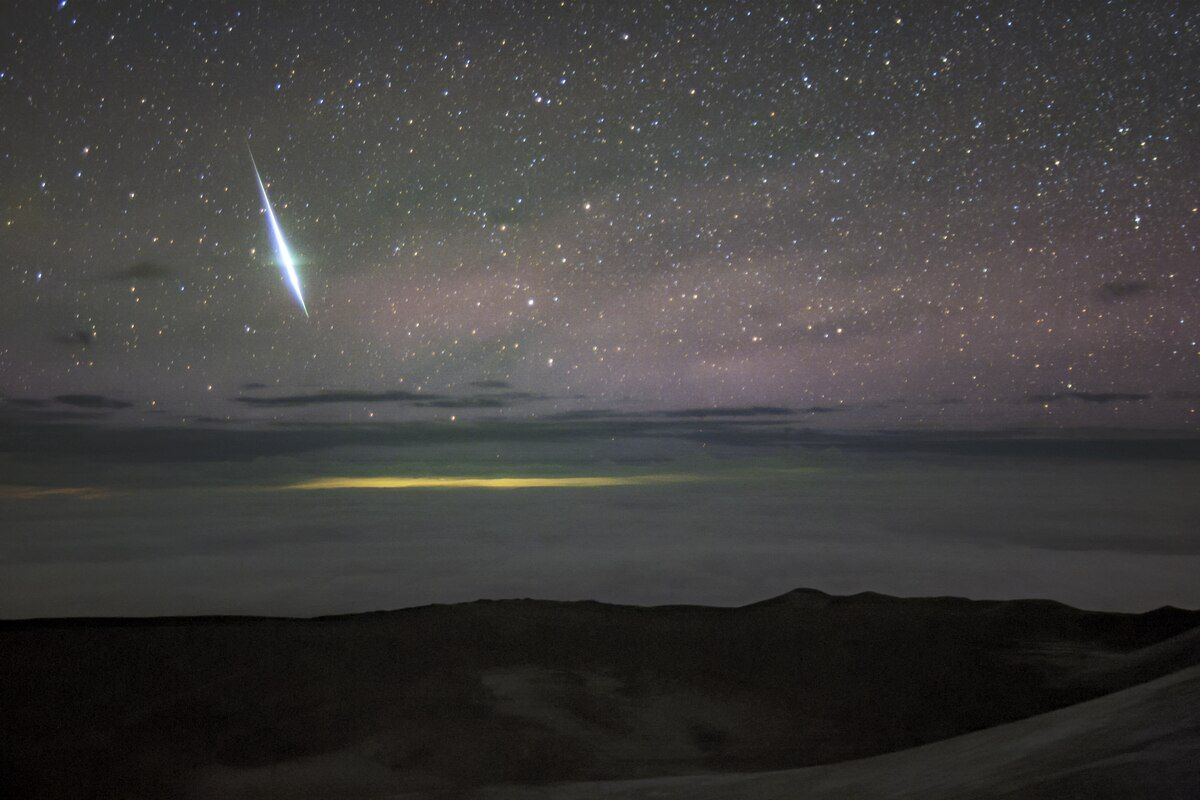 A brilliant Geminid fireball over the island of Hawai‘i on December 13, 2020.