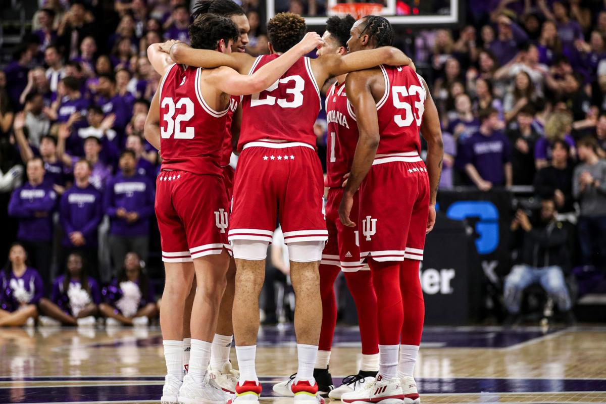 Indiana huddles on the court during Wednesday night's game at Northwestern.