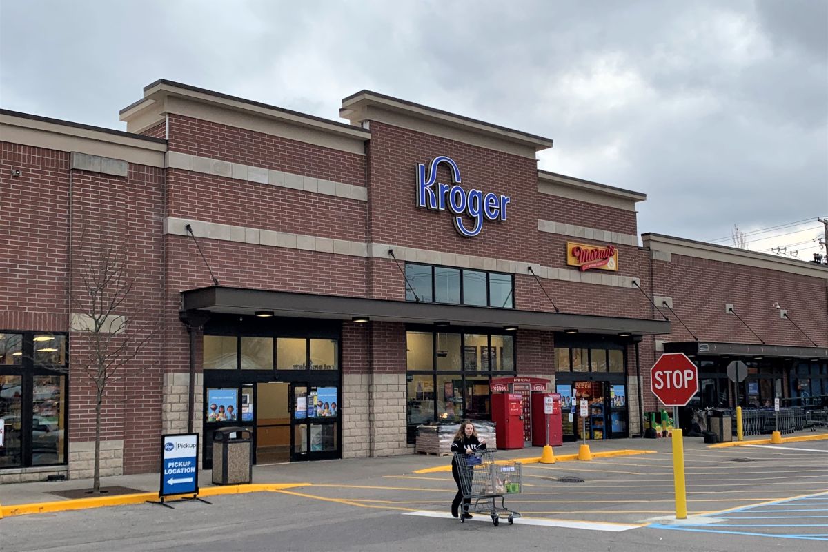 The exterior of the Seminary Square Kroger in Bloomington.