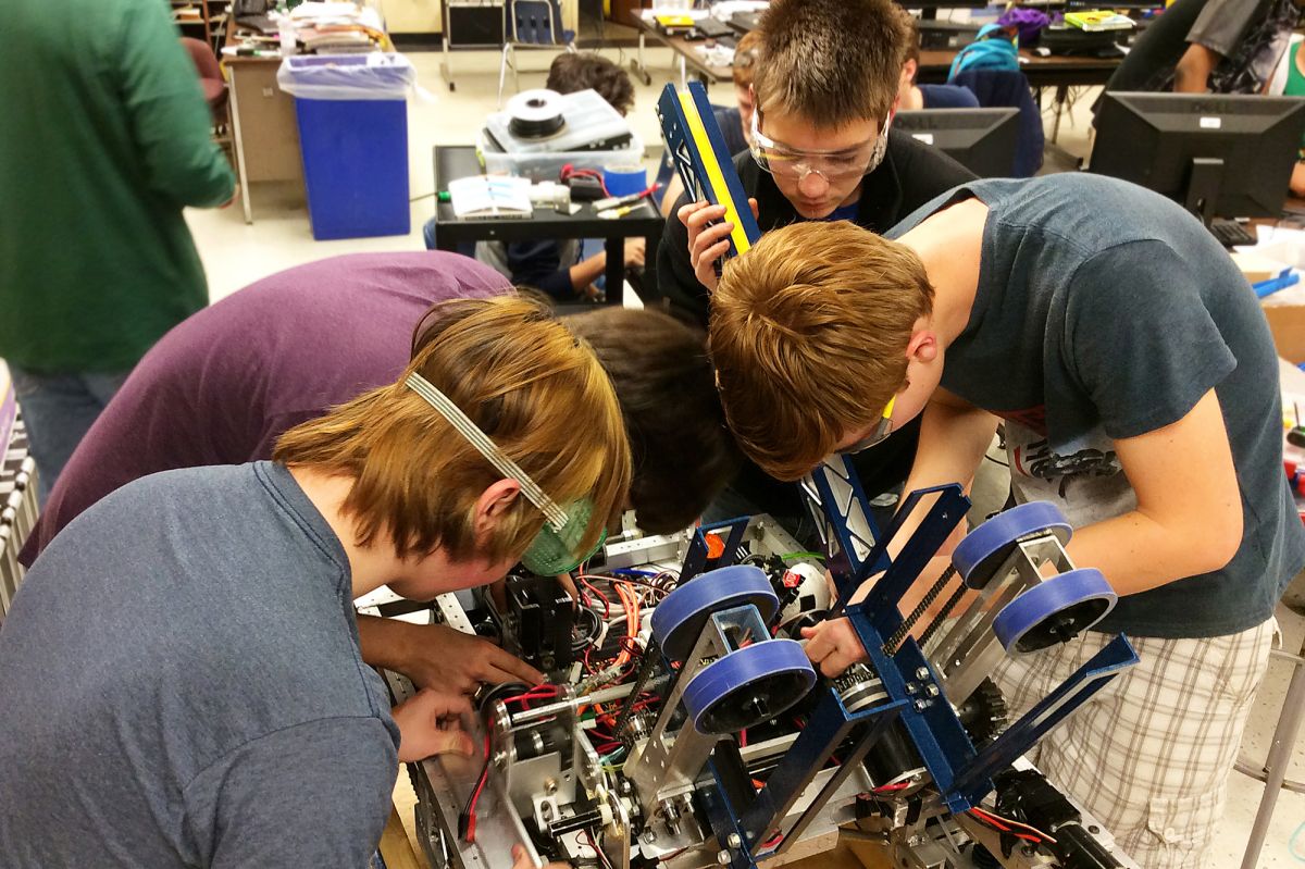 House Bill 1233 would let competitive robotics programs use state grant money for materials to build robots.