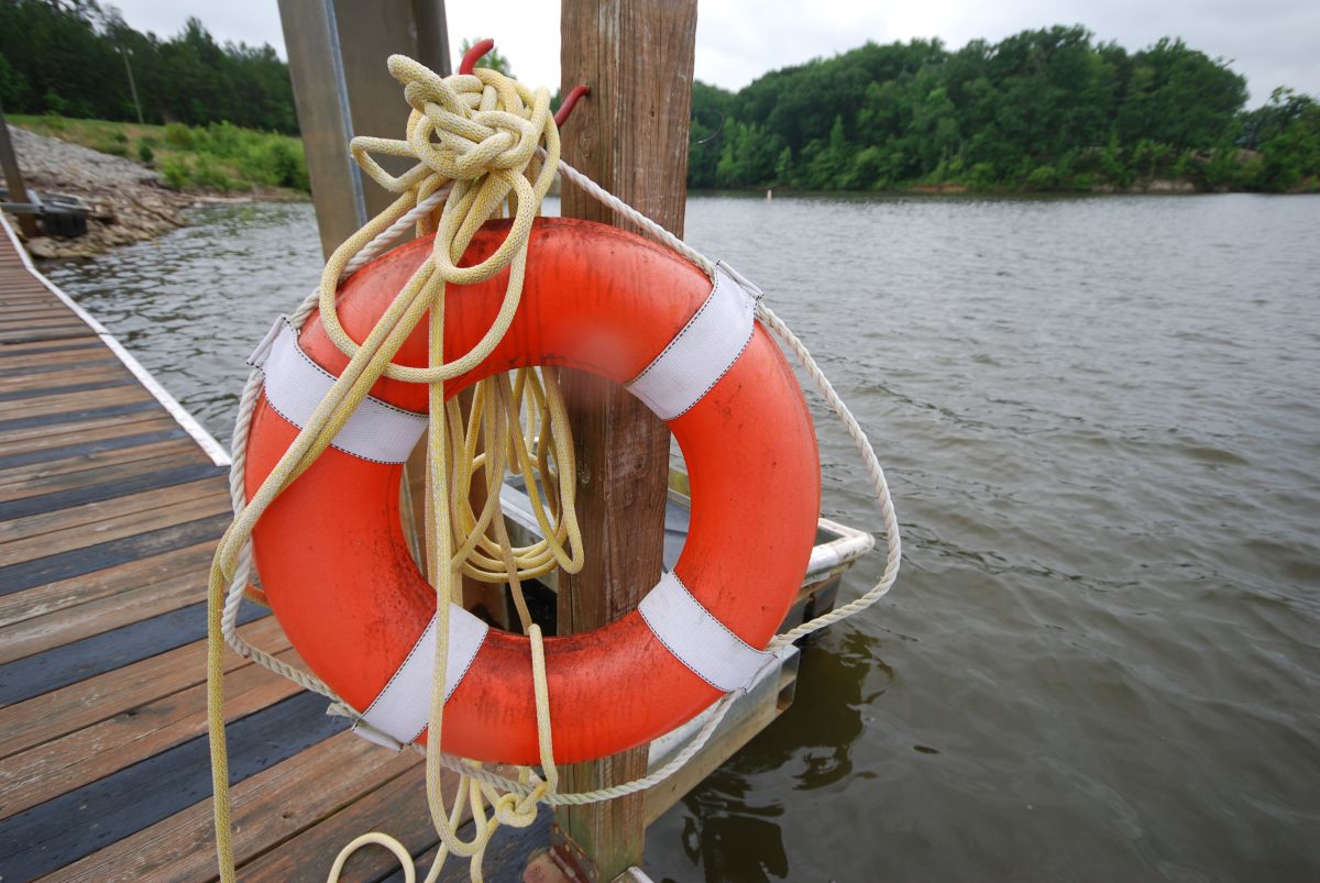 SB 253 would require those who maintain public beaches, piers and other public sites along the lake to have highly visible, emergency flotation devices available – like this one at Occoneechee State Park in Virginia.