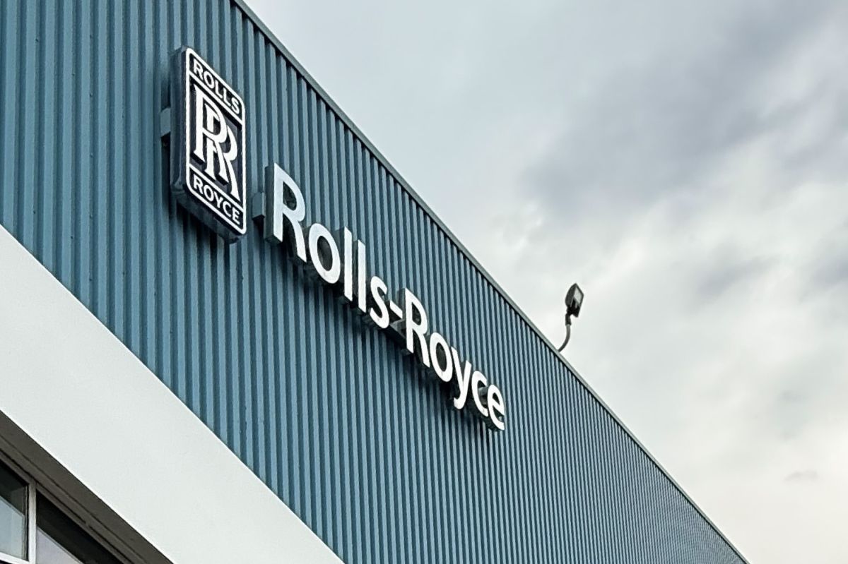 Rolls Royce sign