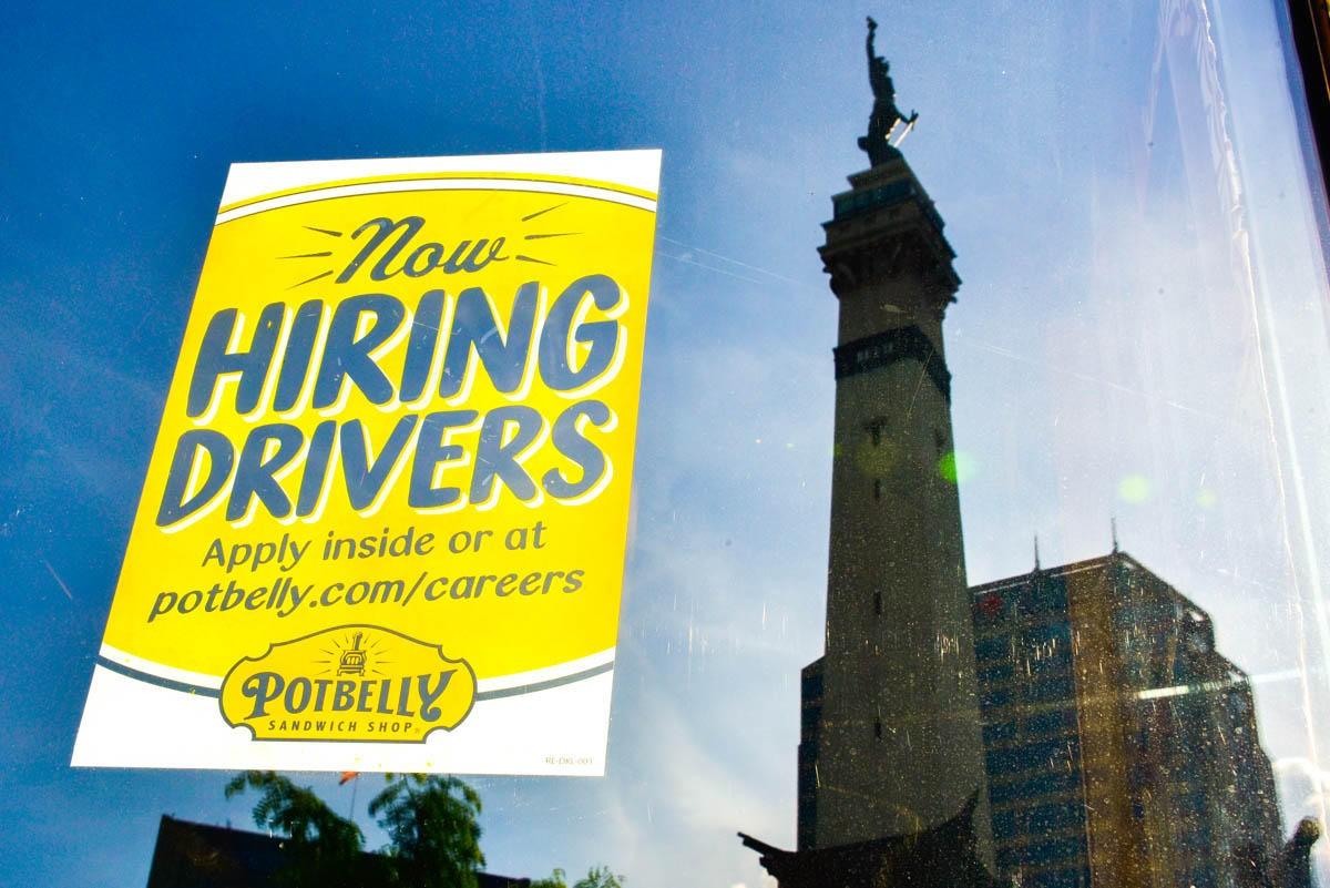 potbelly hiring sign