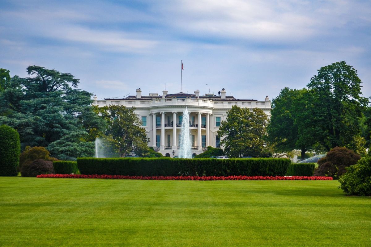 White House, Washington D.C. in the daytime