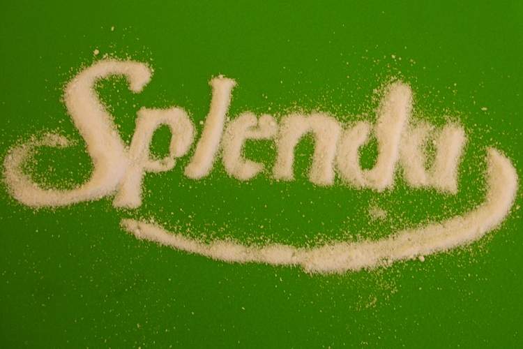 The word "Splenda" spelled out with Splenda