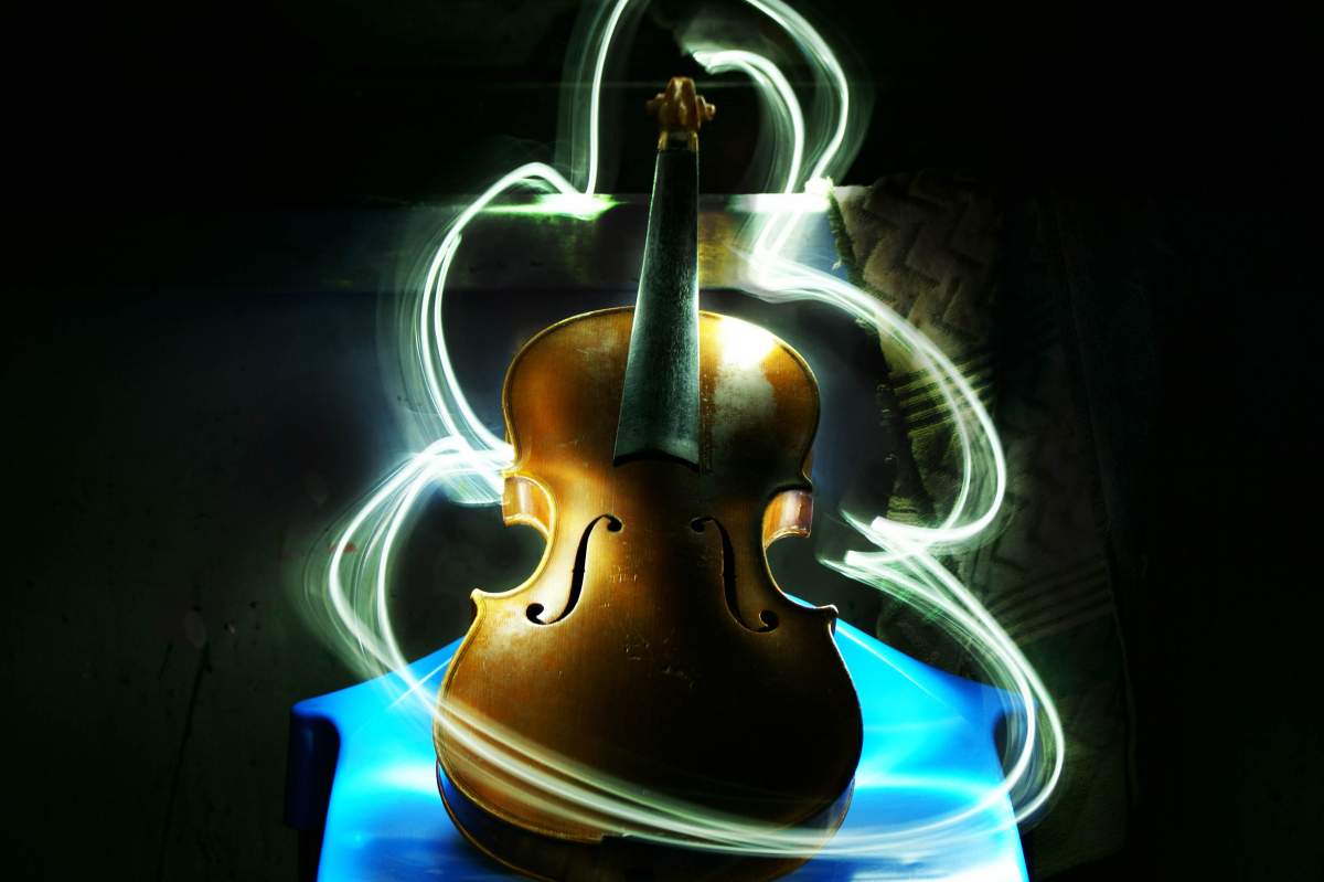 Violin Light Drawing