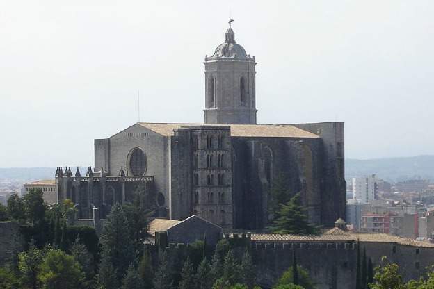 Cathedral in Girona, view from Montjuïc