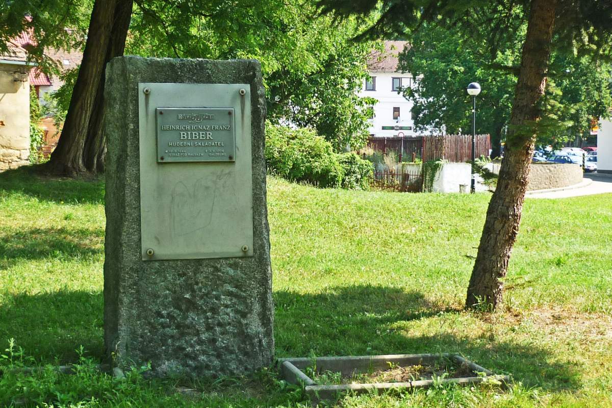 Biber monument