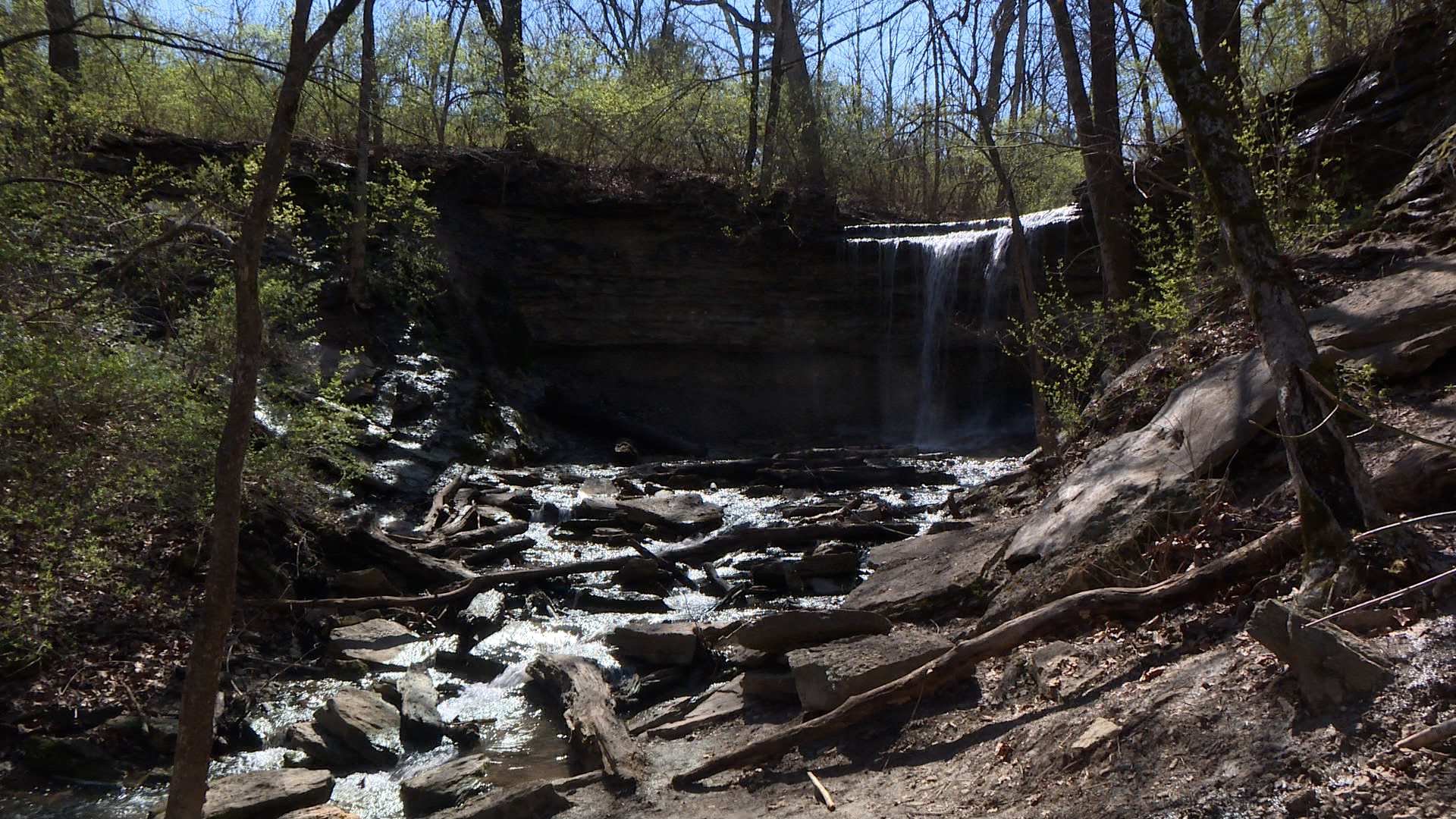 lower-cascades-waterfall.jpg