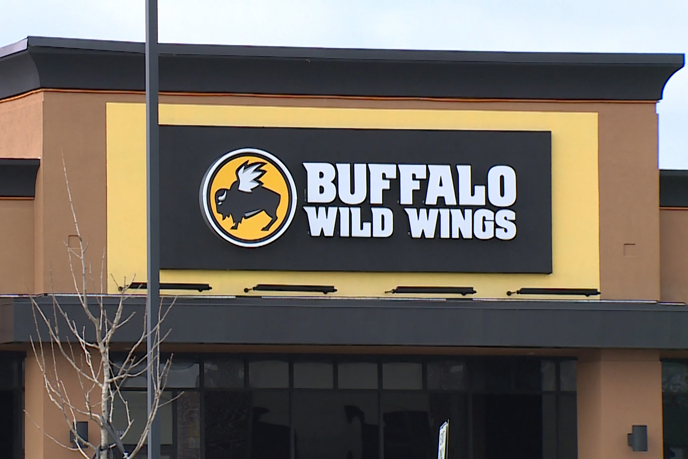 buffalo-wild-wings.jpg
