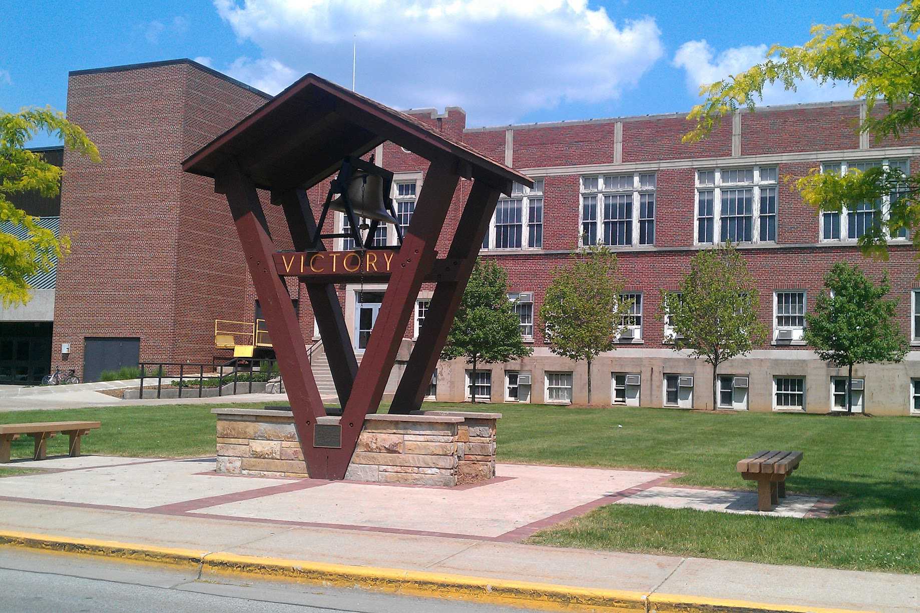 victory_bell_of_valparaiso_university_by_athletics_and_recreation_center.jpg