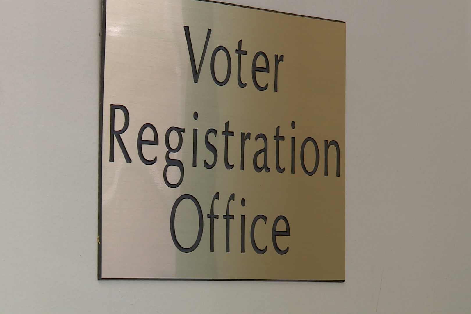 voter-registration-office-sign_steve-burns.jpg