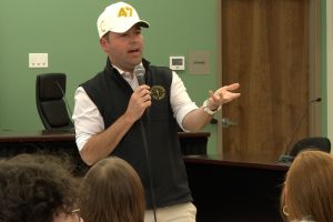 Bloomington Mayor Kerry Thomson
