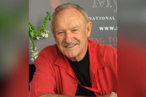 Gene Hackman at a book signing in June 2008.