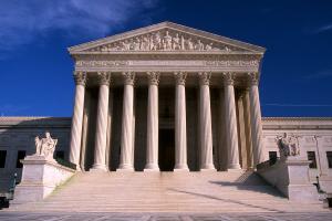 us_supreme_court-wikimedia_commons.png